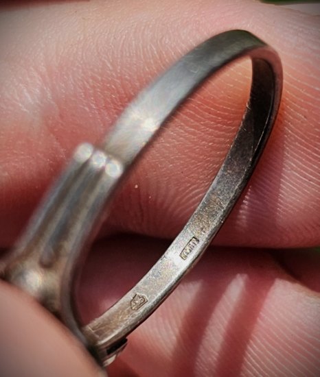 Dnešní stříbrný prsten - velká radost během grilovačky :)