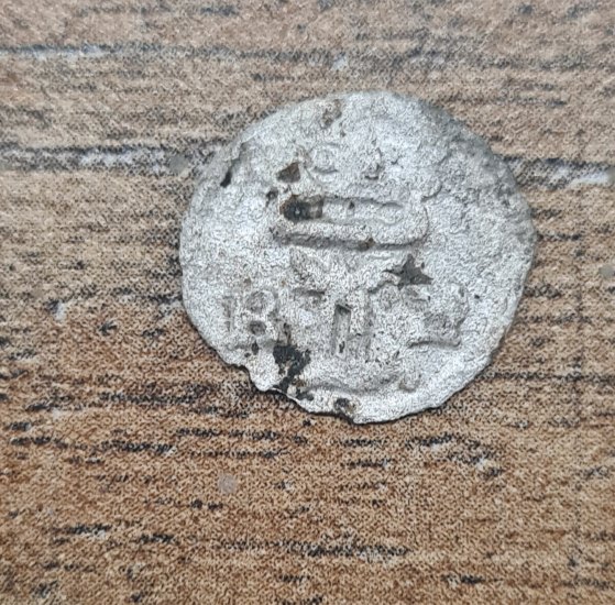 Malička stříbrná mincicka
