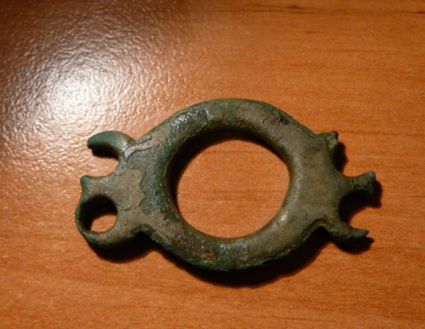 čast bronzového keltského opasku