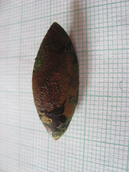 Falera koňská ve tvaru olivky, 27 mm