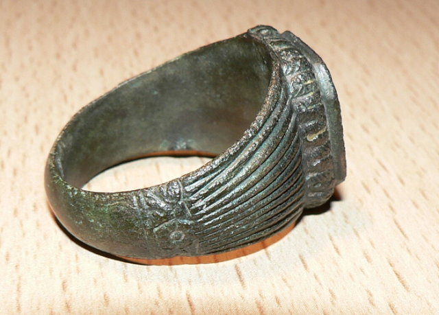 WW II přezka a pečetní prsten