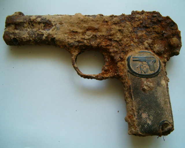 Pistol FN 1900