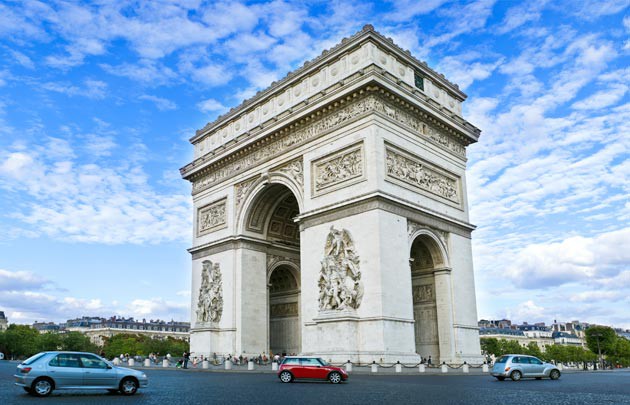 29.7. 1836 V Paříži byl otevřen Vítězný oblouk