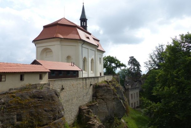 Hrad a zámek Valdštejn