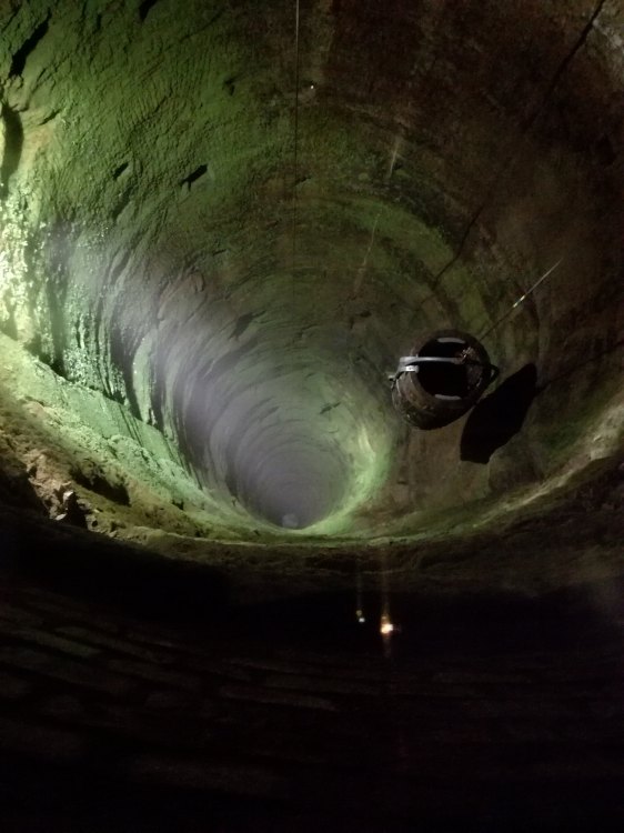  152,5 metrů hluboká studna