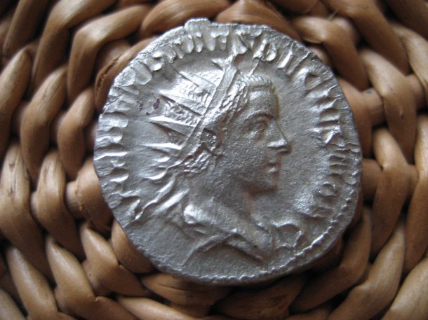 Quintus Herennius Etruscus Messius Decius