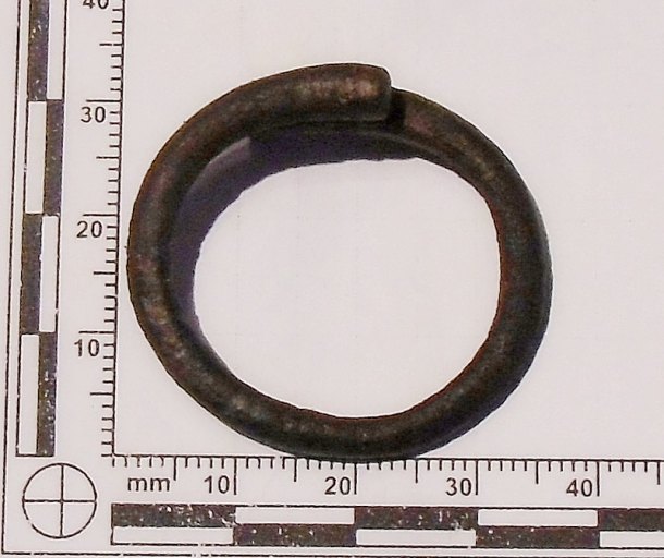 Bronzový prsten