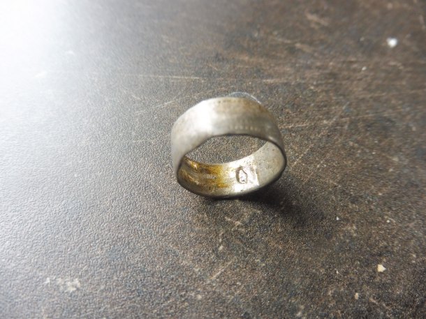 Starý stříbrný prsten