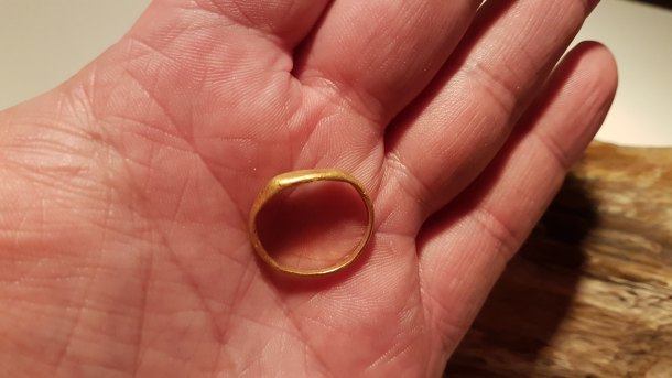 Zlatý prsten. Stáří?