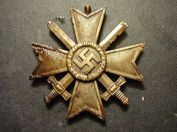 Kriegsverdienstkreuz KVK