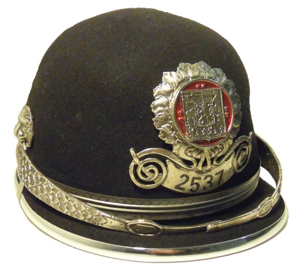 Odznak z policejní přilby