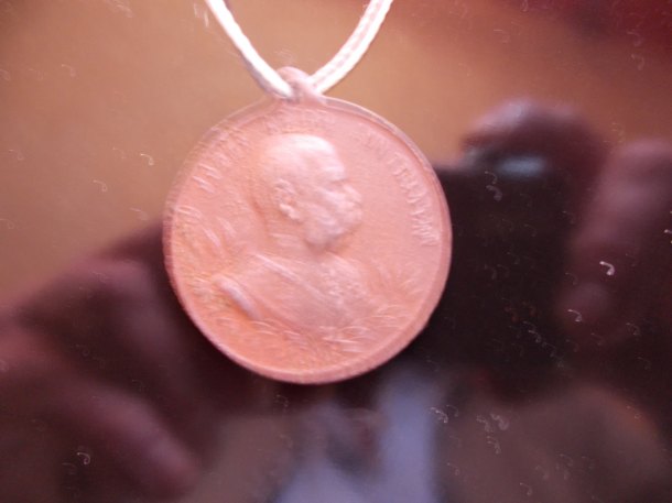 Medaile k 50. výročí panování FJI