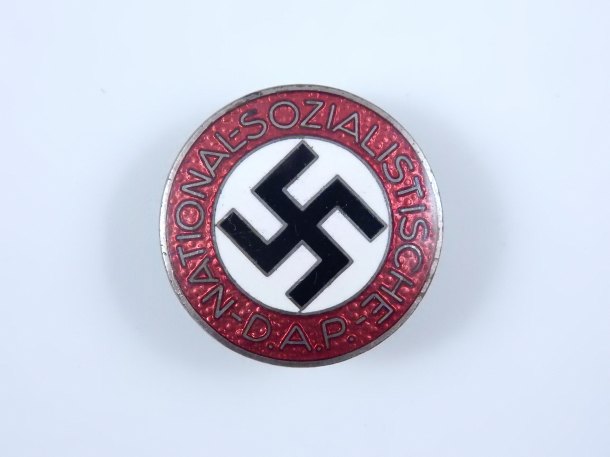 NSDAP Mitgliedsabzeichen Nr.3