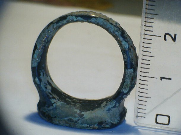 Asi bronzový prsten