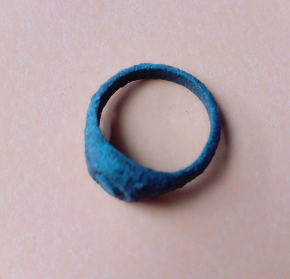 Bronzový ring