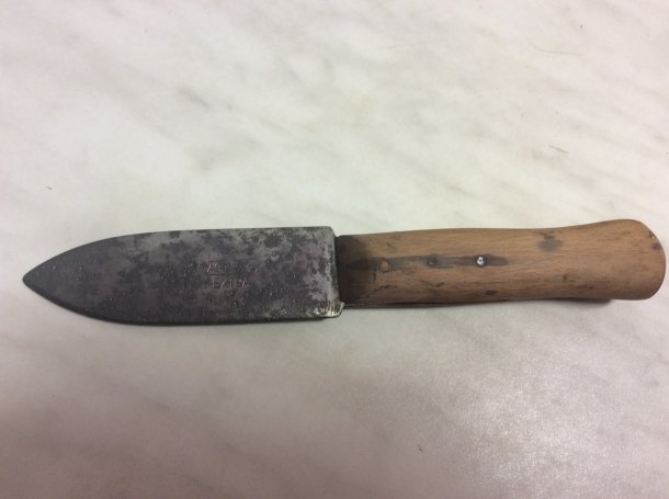 Stary nůž