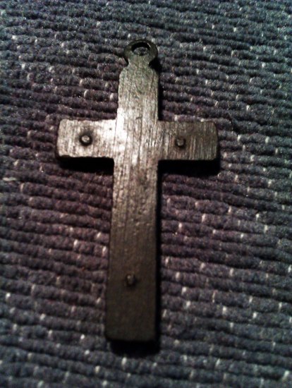Kříž z pole bez Ježíše :-)