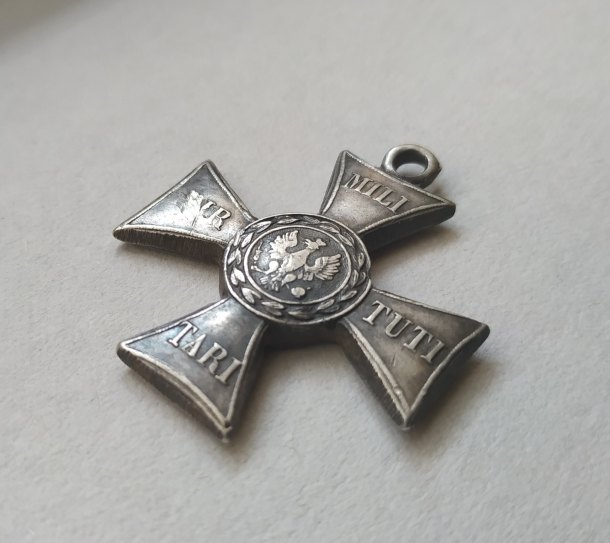 Kříž polského vojenského řádu Virtuti Militari V. stupně