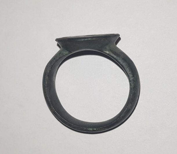 Sedlácký ozdobný prsten.