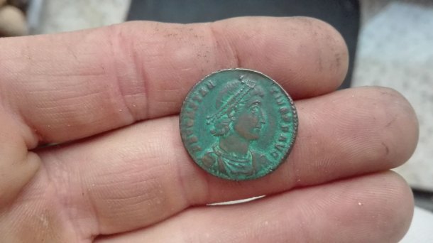 Flavius Claudius Constantinus Augustus?