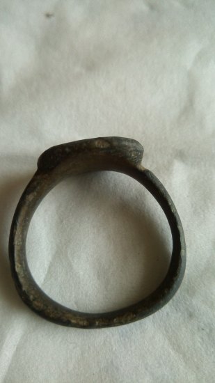 Prsten  bronz
