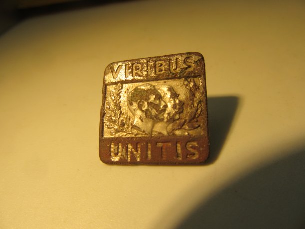 Viribus Unitis - odznak-Oficiální válečná pomoc pro pracovníky železnic