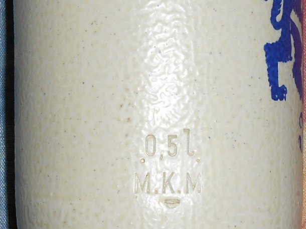 Půllitrová pivní keramika