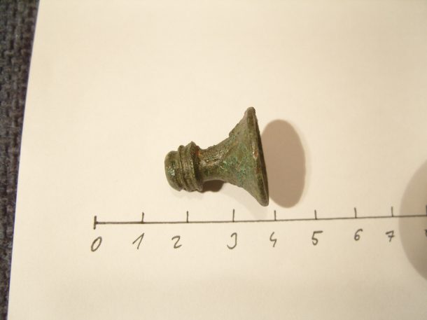 Bronzový trychtýřek ( korálek)