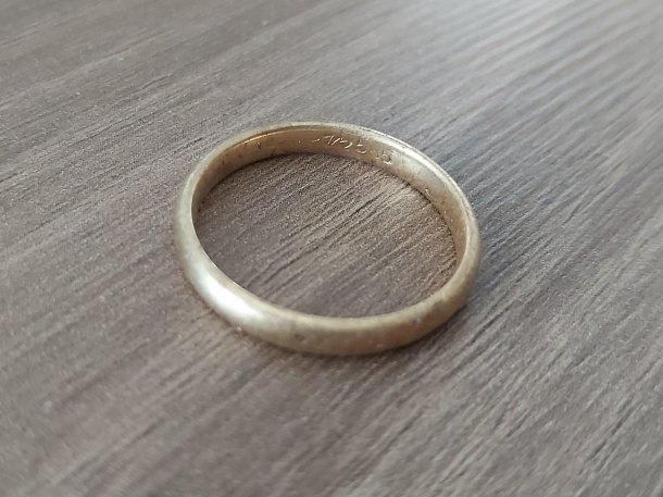 Snubní prsten
