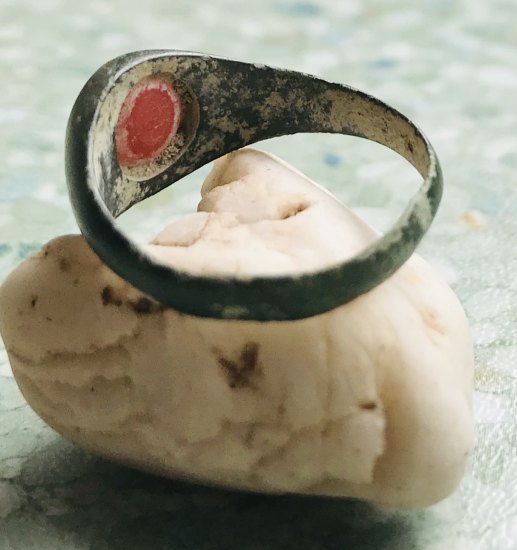 Docela pěkný prsten