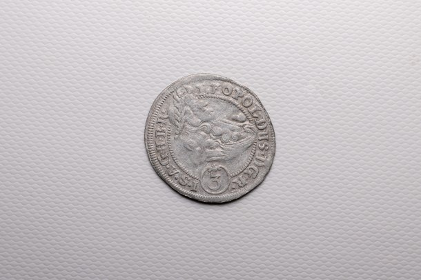 Lesní Leopold I. r.1702 - 3 Kreuzer mincovna Opolí