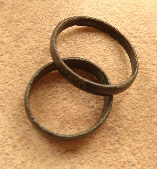 Bronzové prstýnky