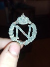 Odznak s písmenem N