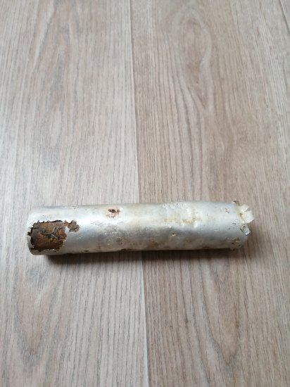 Nejspíš použitý kouřový granát.
