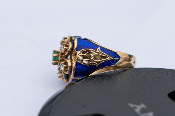 Ruský 24k prsten se smaragdem - polovina 16 století.
