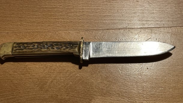 Lovecký nůž paroží