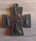 Kříž s náboženským motivem