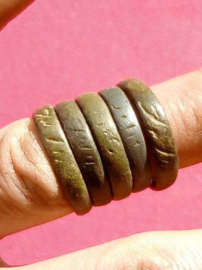 Bronzovej prstinek