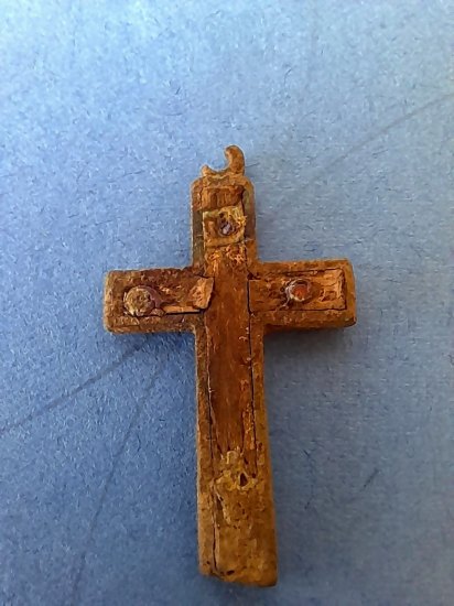 Latinský křížek s rovně ukončenými břevny