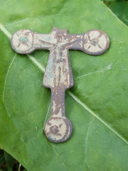 Mariánský poutní křížek