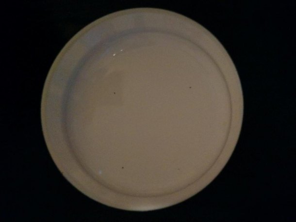 Smaltovaný talíř s orlicí a svastikou