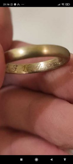Konečně zlatý prsten