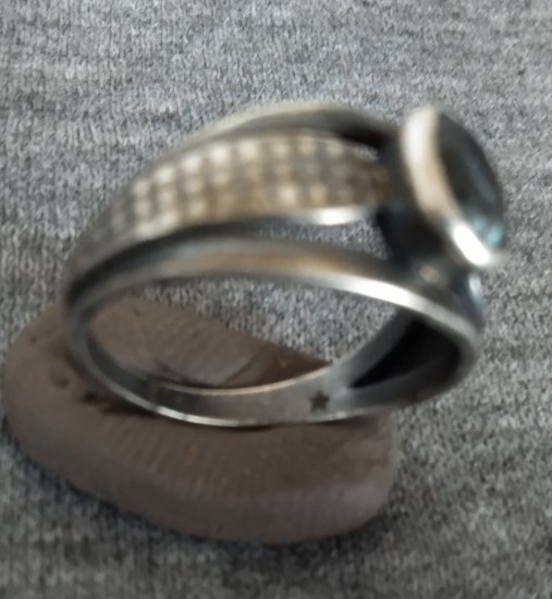 Prsten stříbrný