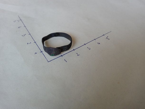 Měděný prsten?