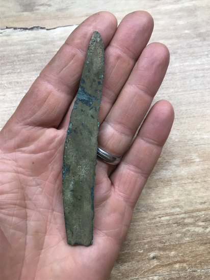 Nožík z lesa