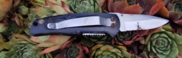Zavírací nůž