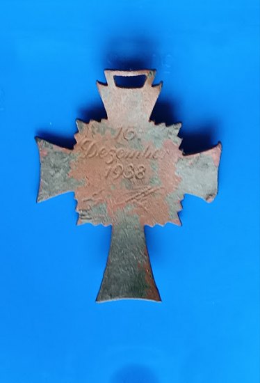 Mutterkreuz-Čestný kříž německé matky