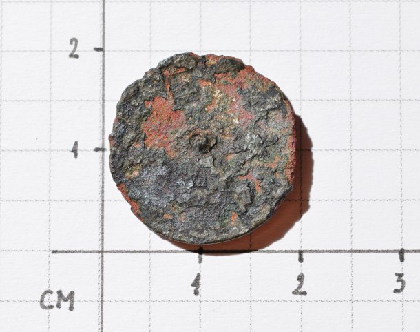 Hrubšice - nález 2 - miniatura střeleckého odznaku