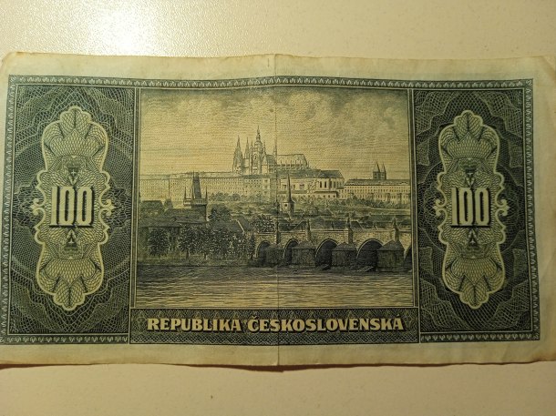 100 korun