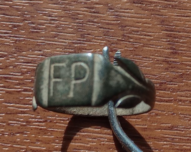 Lesní prsten s monogramem